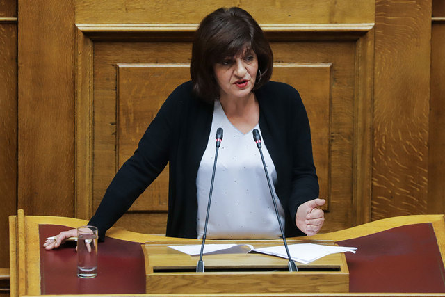 Καρασαρλιδου: Στηρίζουμε τον αγώνα των αμπελουργών και των οινοποιών για επιβίωση